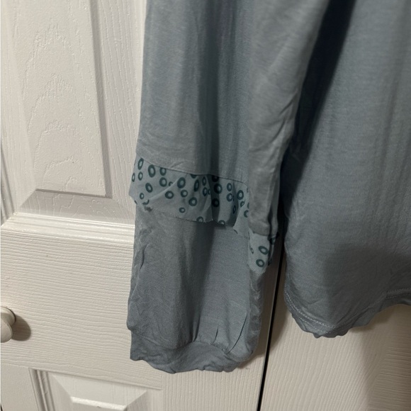 Tiny Brand Anthropologie Women’s Blue Motif Long-Sleeve Ruffled Top size varies - Picture 12 of 14